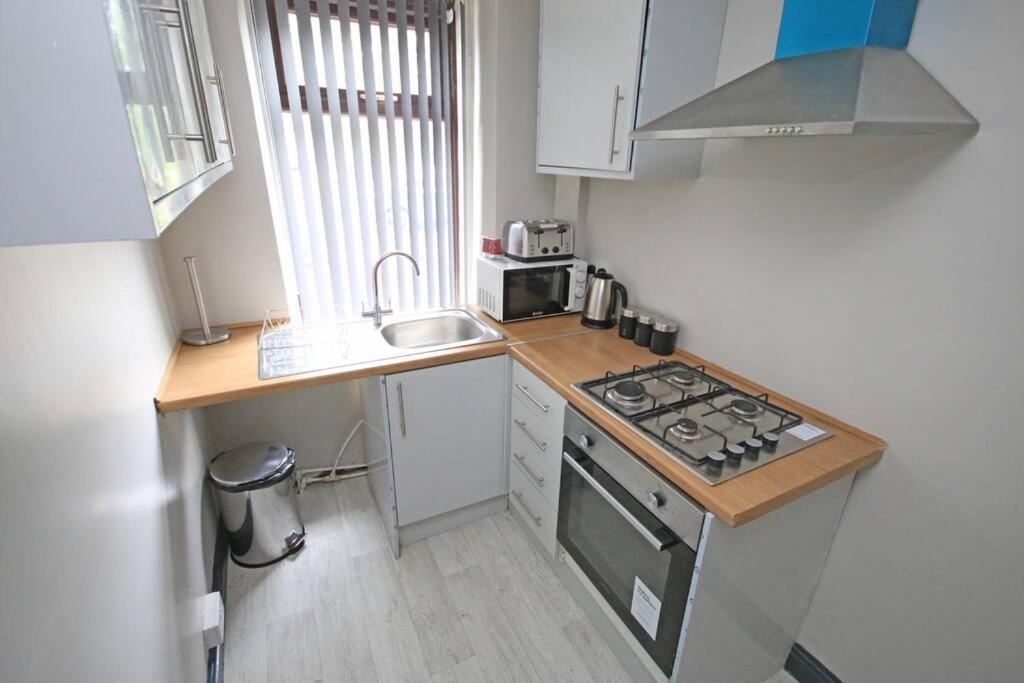 Bellshaw - Newly Refurbished * Bradford (West Yorkshire)