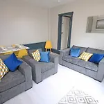 Bellshaw Lodge - Newly Refurbished Cottage